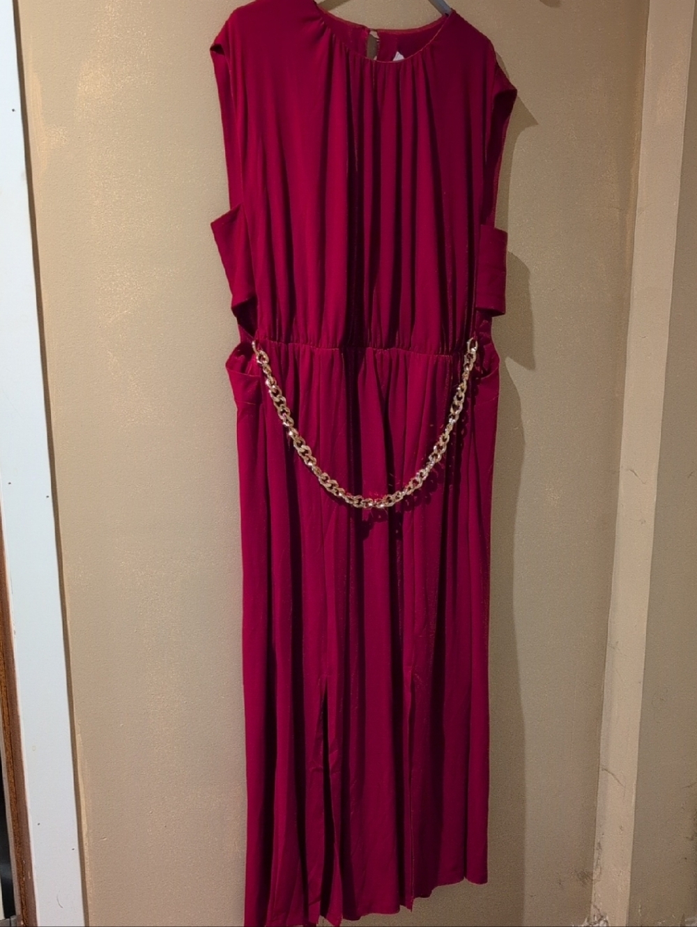 Sleeveless Magenta Chain-Belt Maxi Dress